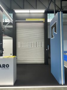 Novità portoni R+T Stoccarda - Portone sezionale TIME DOMINUS Ferraro